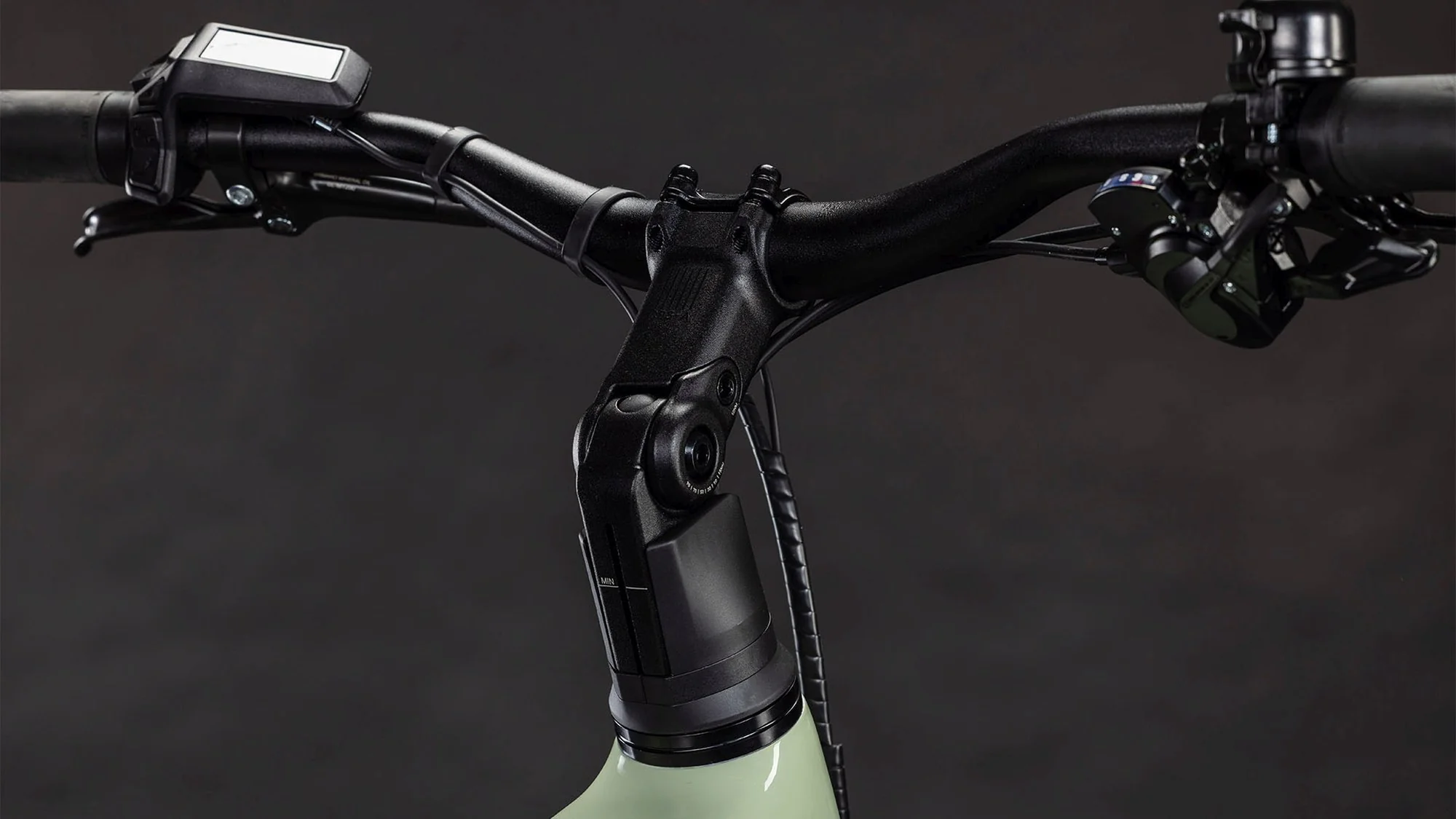 CUBE KATHMANDU HYBRID ONE 800 PEA/GREEN - Image 4