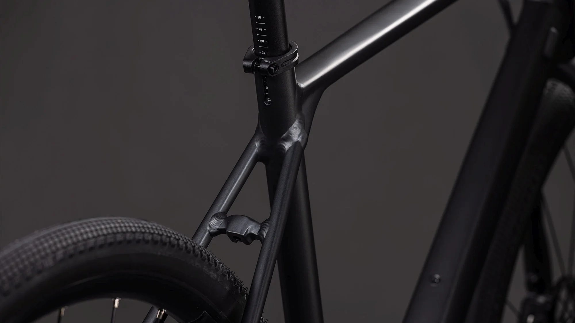 CUBE NULANE PRO GREY/CHROME - Image 4