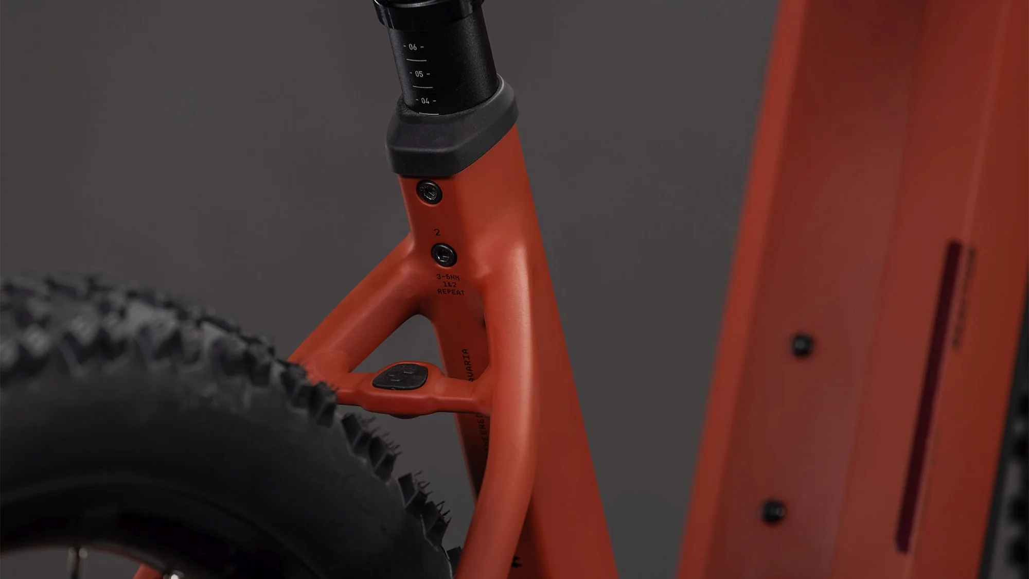 CUBE REACTION HYBRID RACE 800 AMBER/BLACK - Image 18