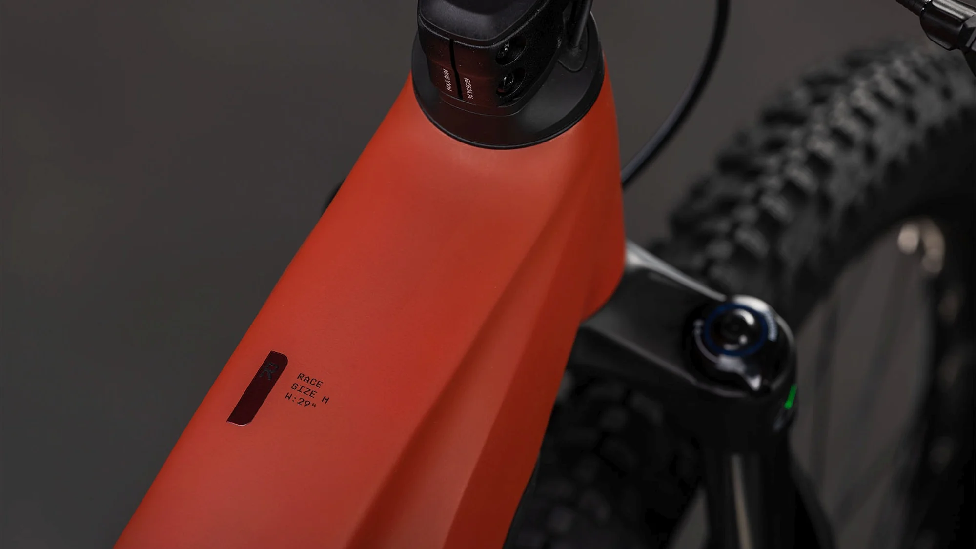 CUBE REACTION HYBRID RACE 800 AMBER/BLACK - Image 3