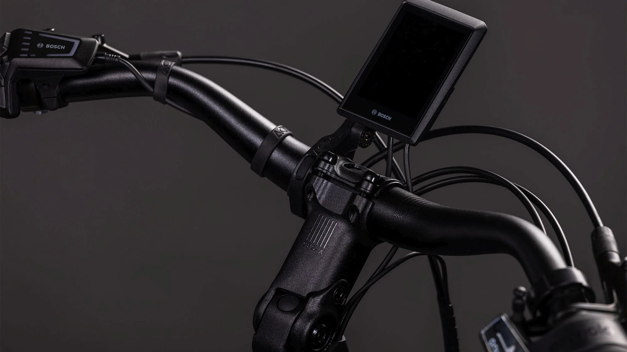 CUBE SUPREME HYBRID DELUXE PRO 600 ELECTRICBLUE/CHROME - Image 3